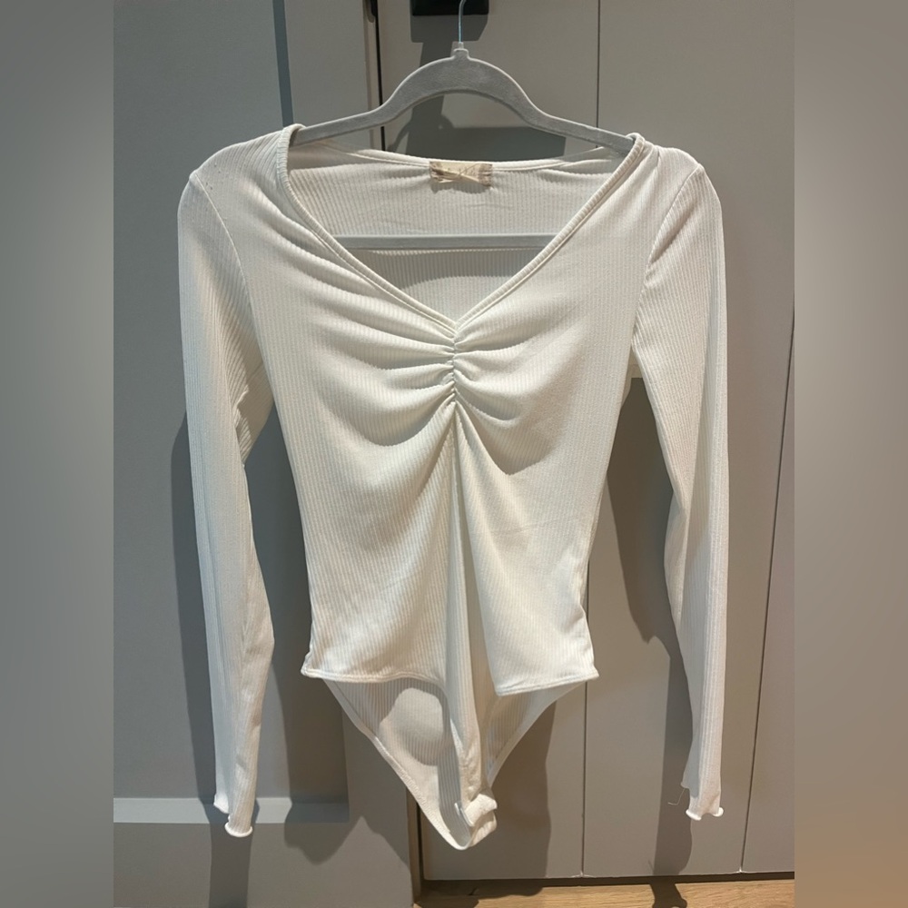 Altard State white long sleeve bodysuit